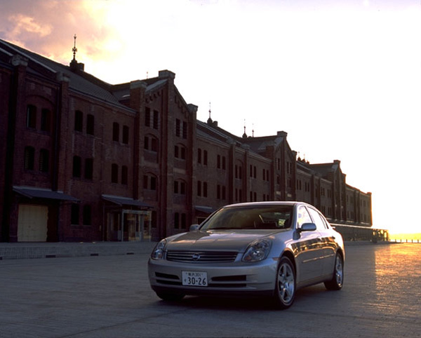 V35 Nissan Skyline Sedan Picture